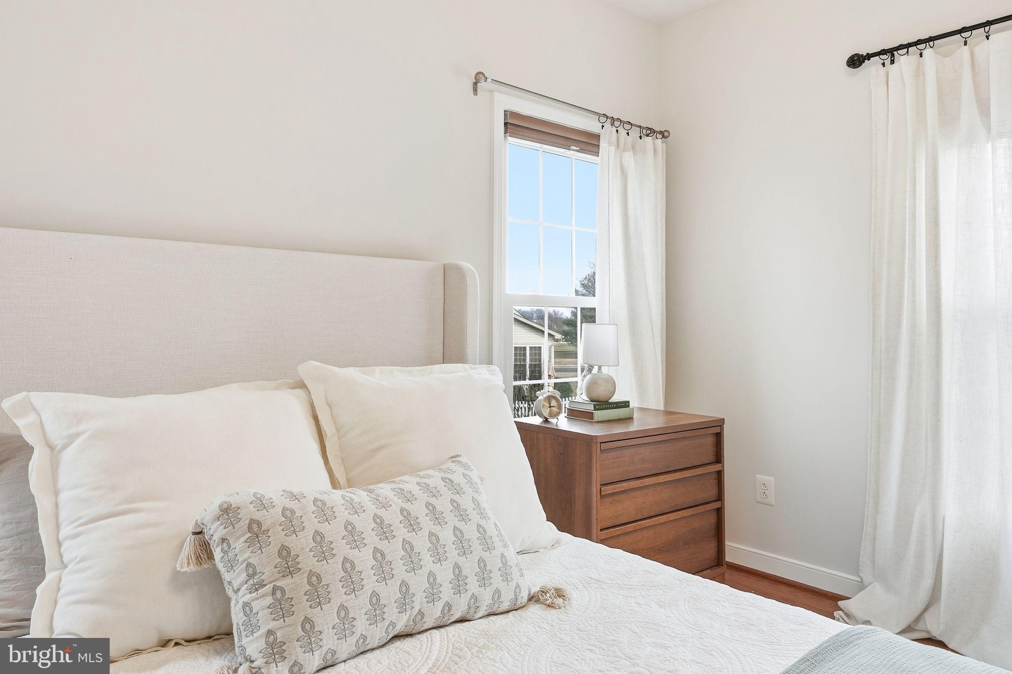 13141 TRIPLE CROWN LOOP