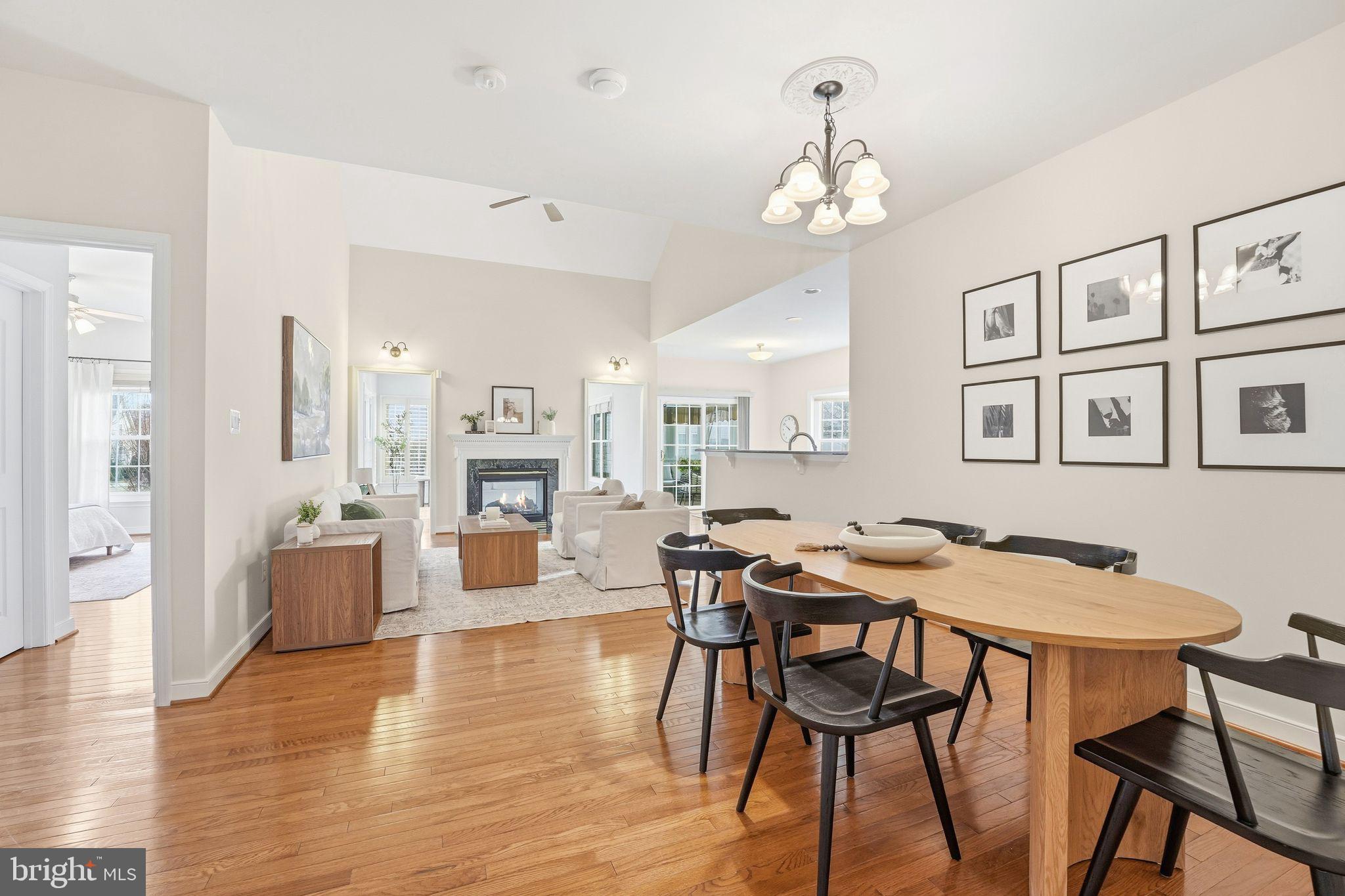 13141 TRIPLE CROWN LOOP
