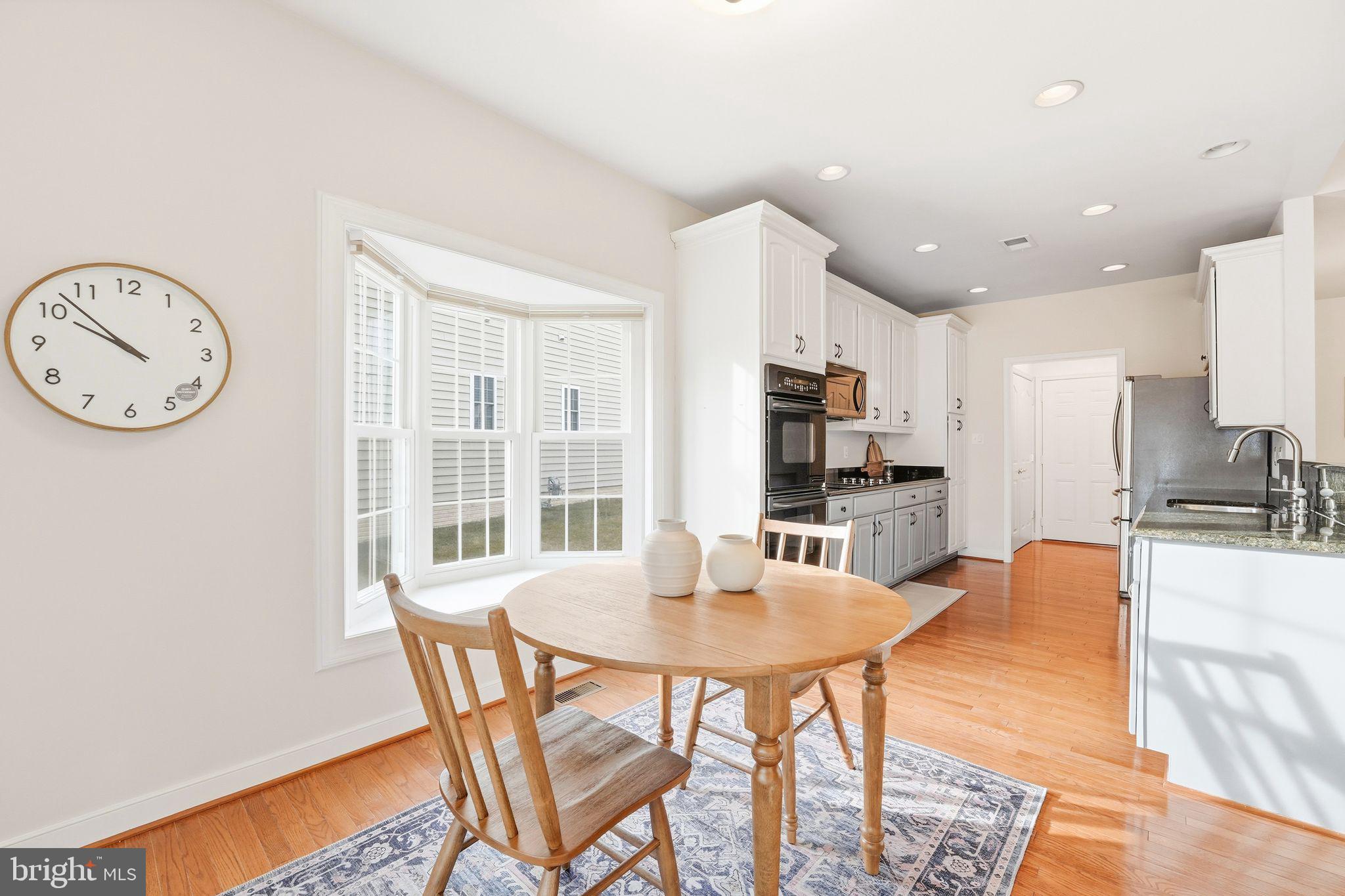 13141 TRIPLE CROWN LOOP