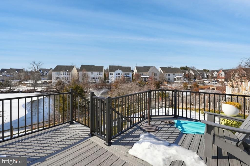 8798 DANCER COURT