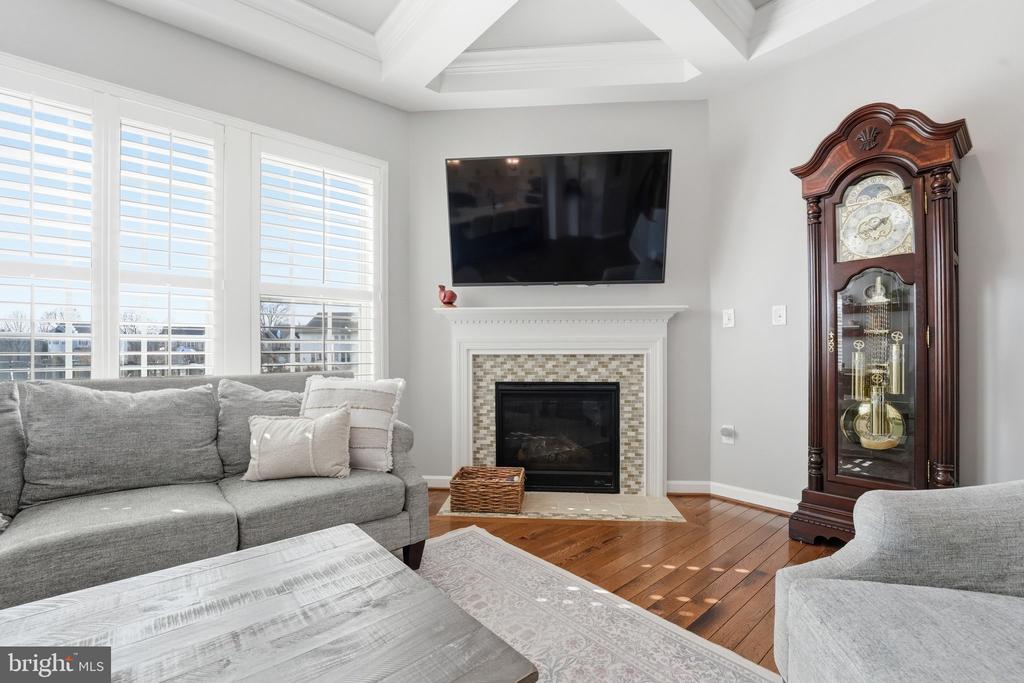 8798 DANCER COURT