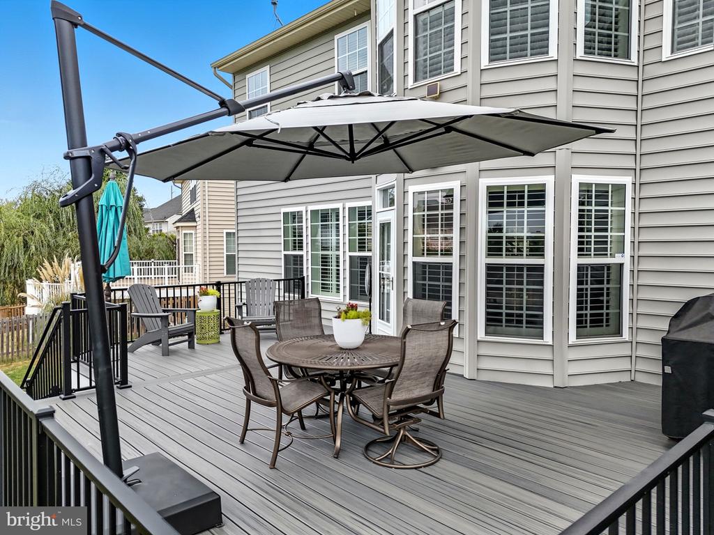 8798 DANCER COURT