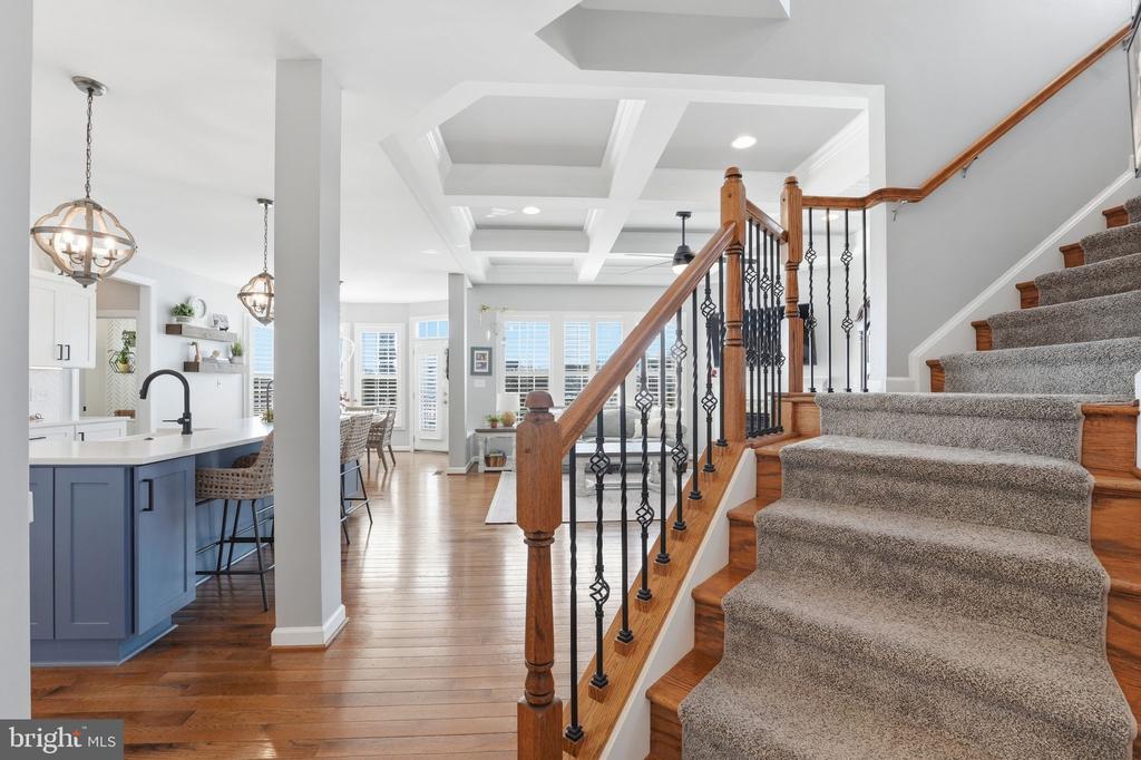 8798 DANCER COURT