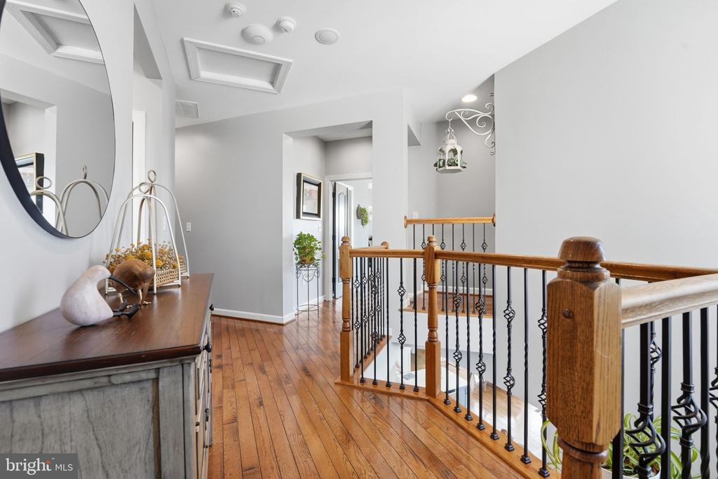 8798 DANCER COURT