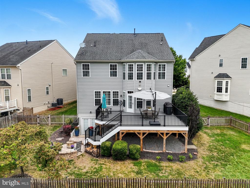 8798 DANCER COURT