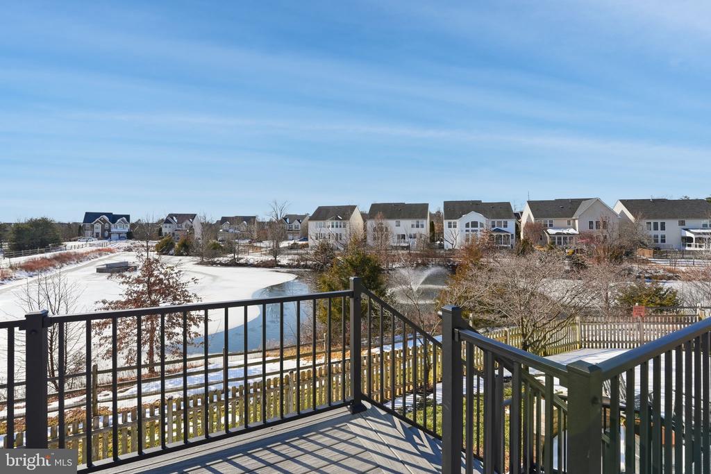 8798 DANCER COURT