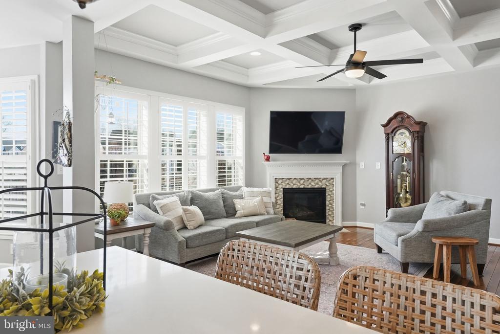 8798 DANCER COURT