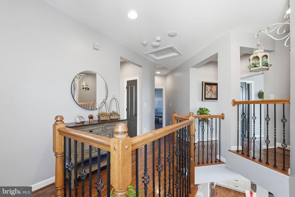 8798 DANCER COURT