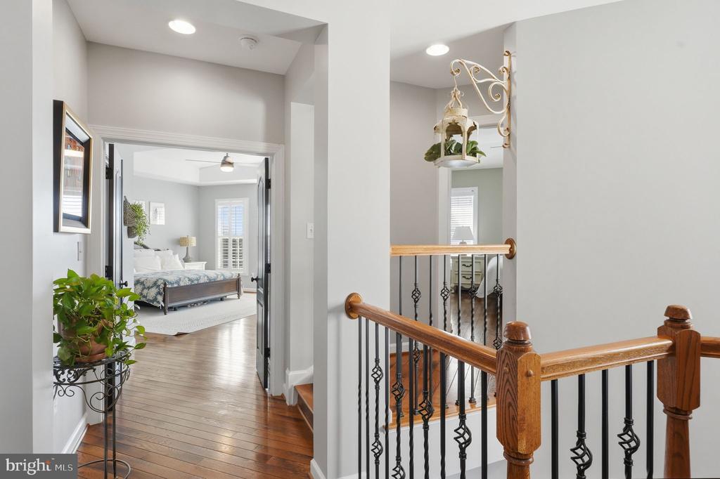 8798 DANCER COURT