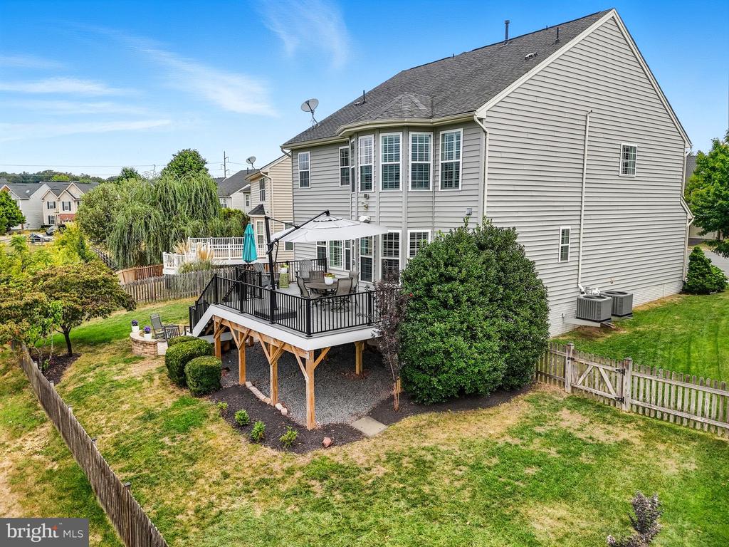 8798 DANCER COURT