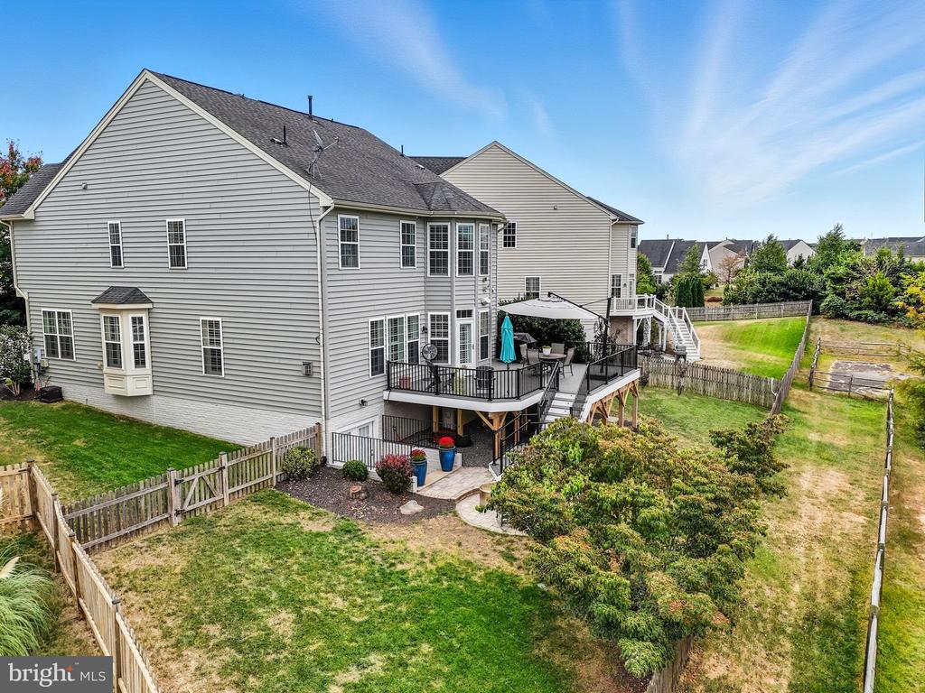8798 DANCER COURT