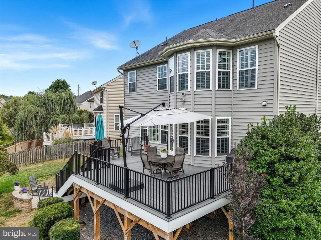 8798 DANCER COURT