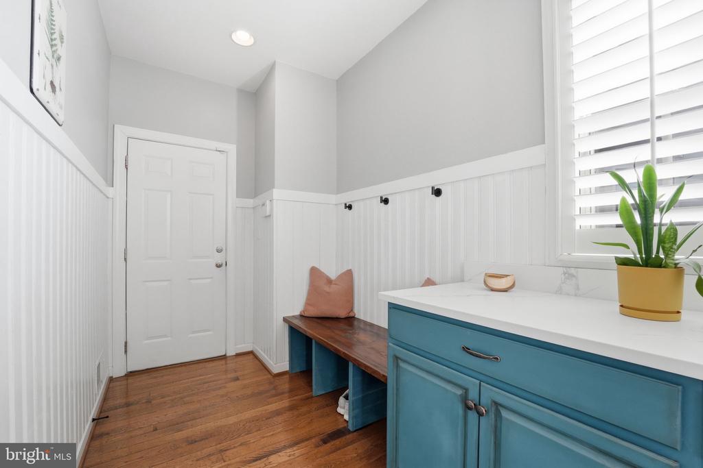 8798 DANCER COURT