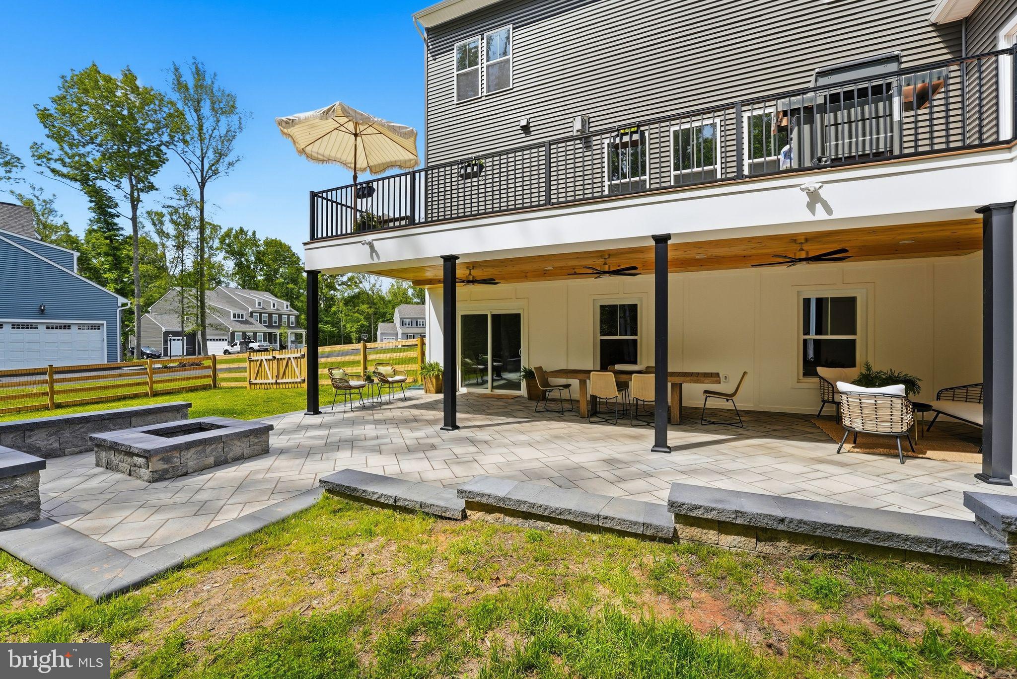 8708 CLASSIC LAKES WAY