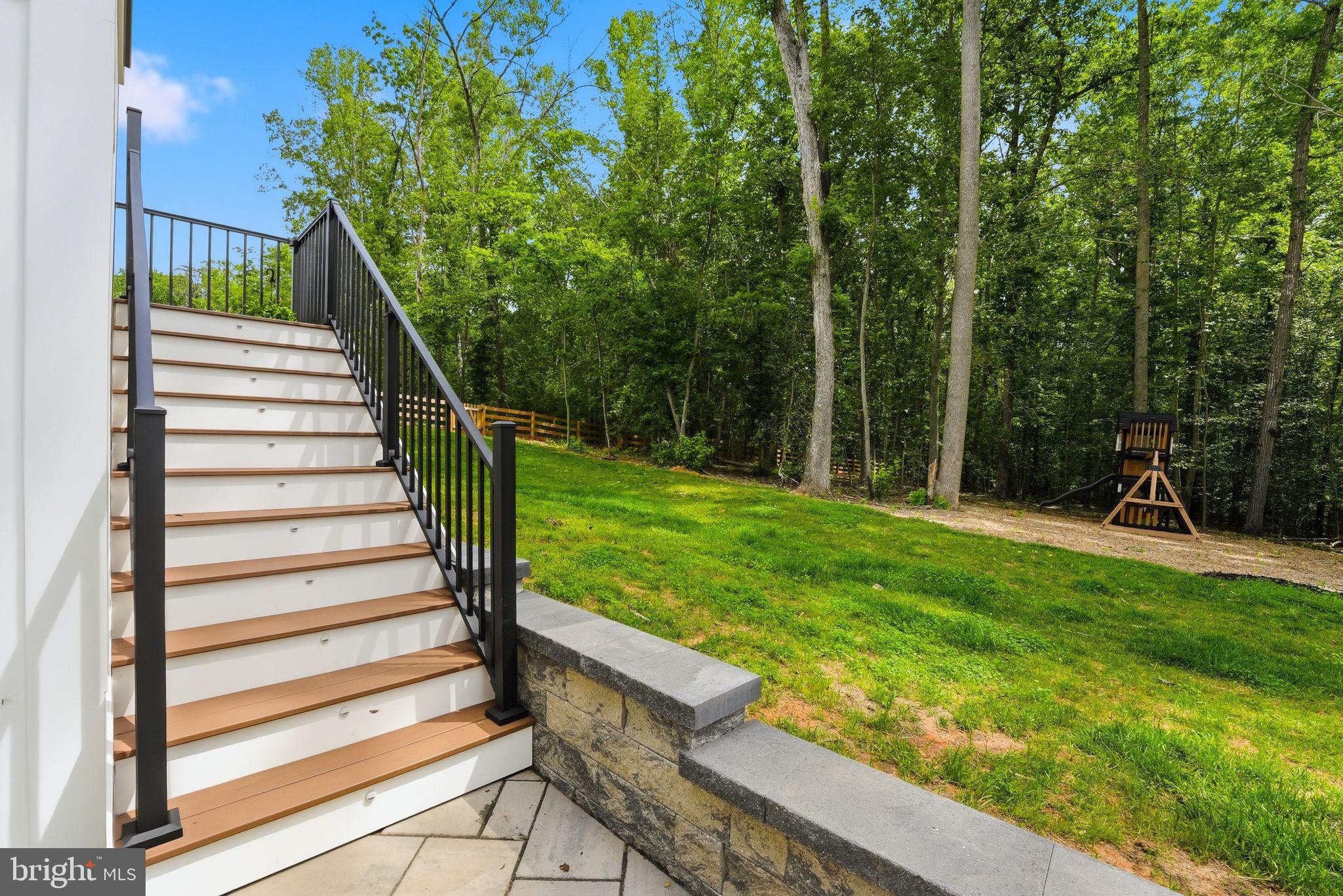 8708 CLASSIC LAKES WAY