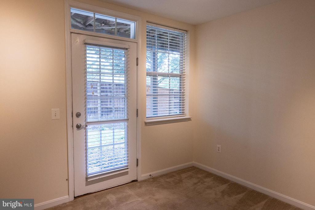 1832 CEDAR COVE WAY