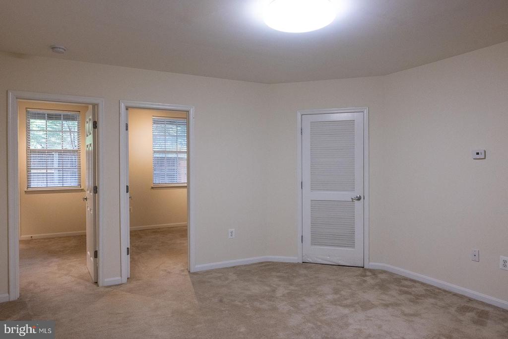 1832 CEDAR COVE WAY