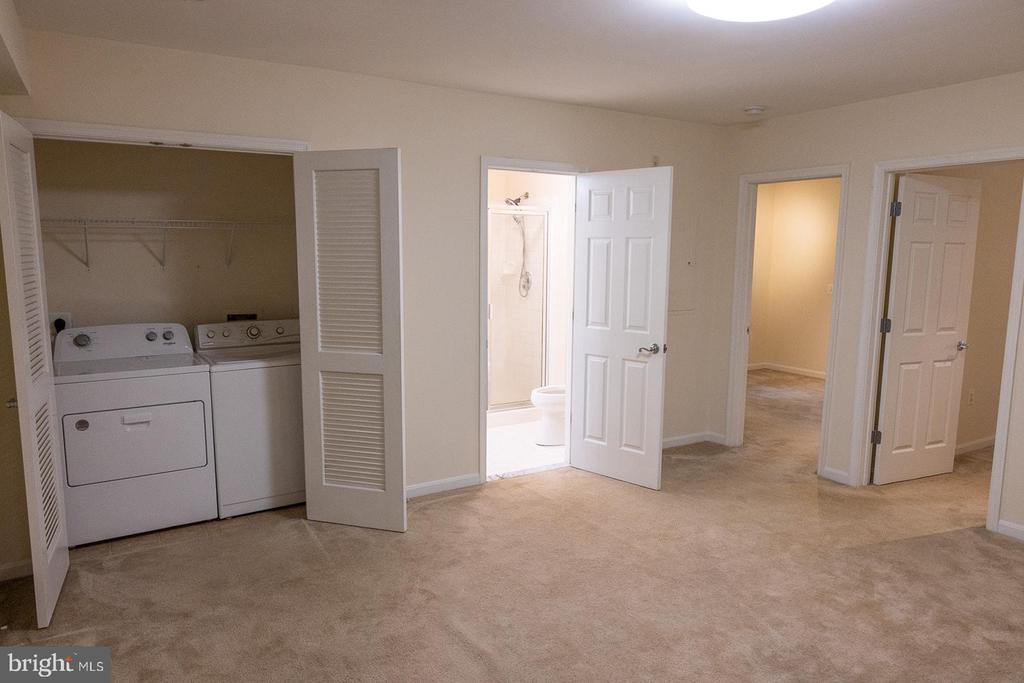 1832 CEDAR COVE WAY