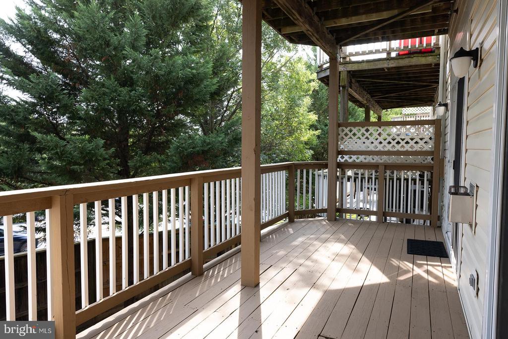 1832 CEDAR COVE WAY
