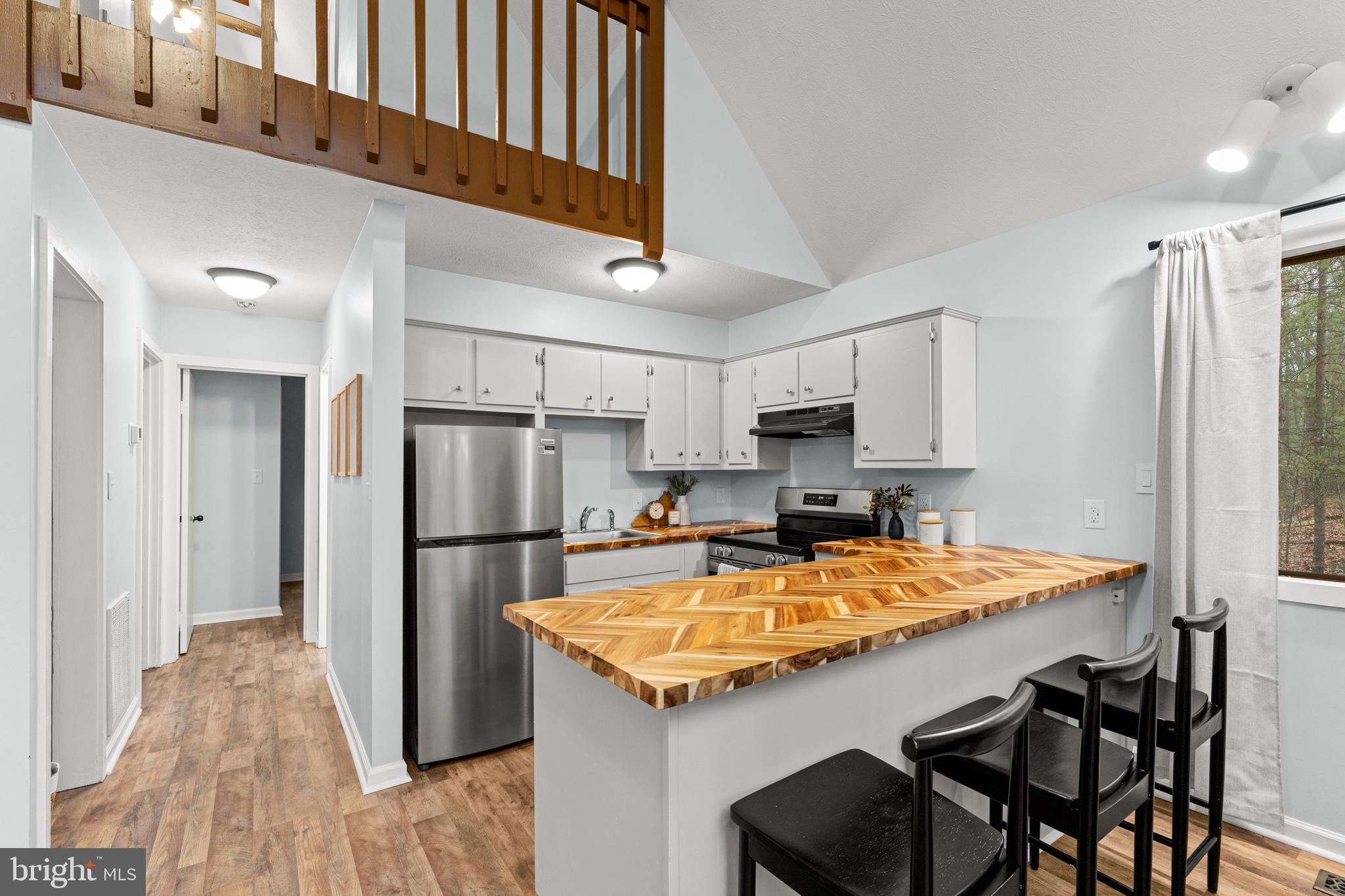 614 CRAB APPLE ROAD