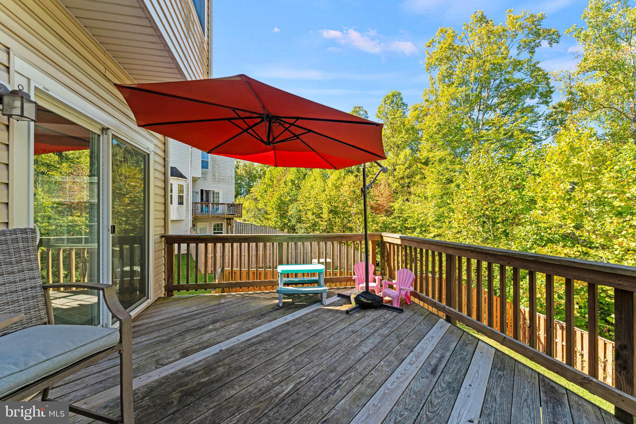 293 WOODSTREAM BOULEVARD