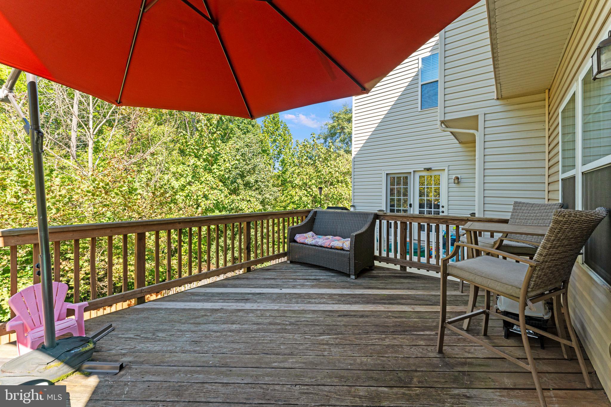 293 WOODSTREAM BOULEVARD