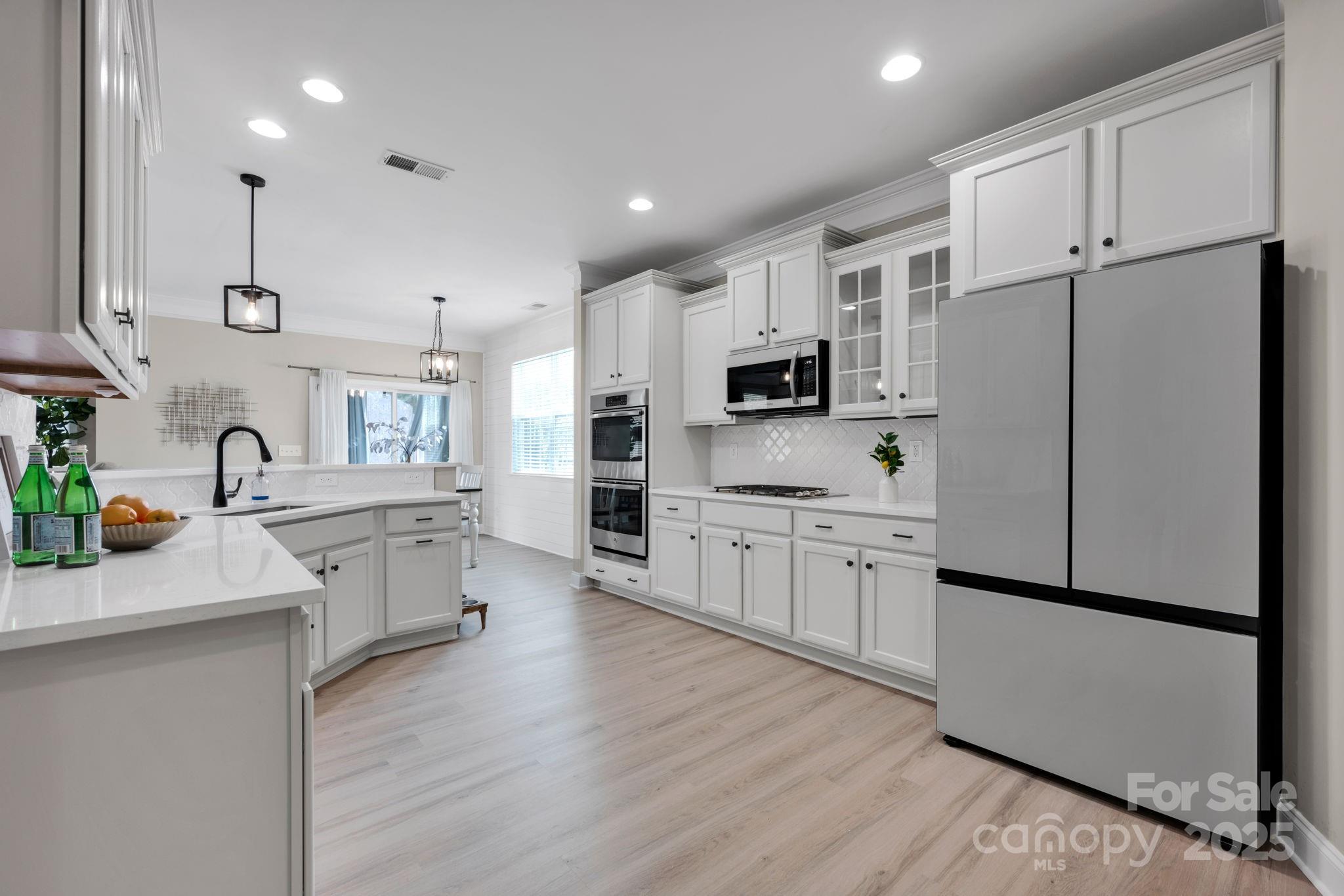 704 Fresia Drive