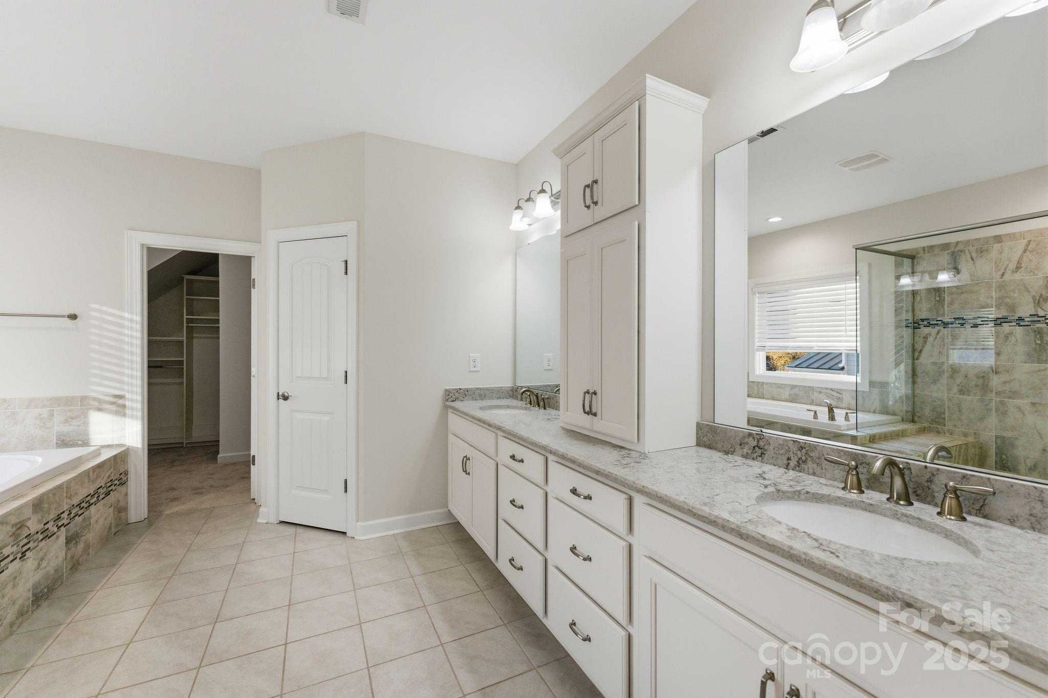 374 Hampton Trail Drive