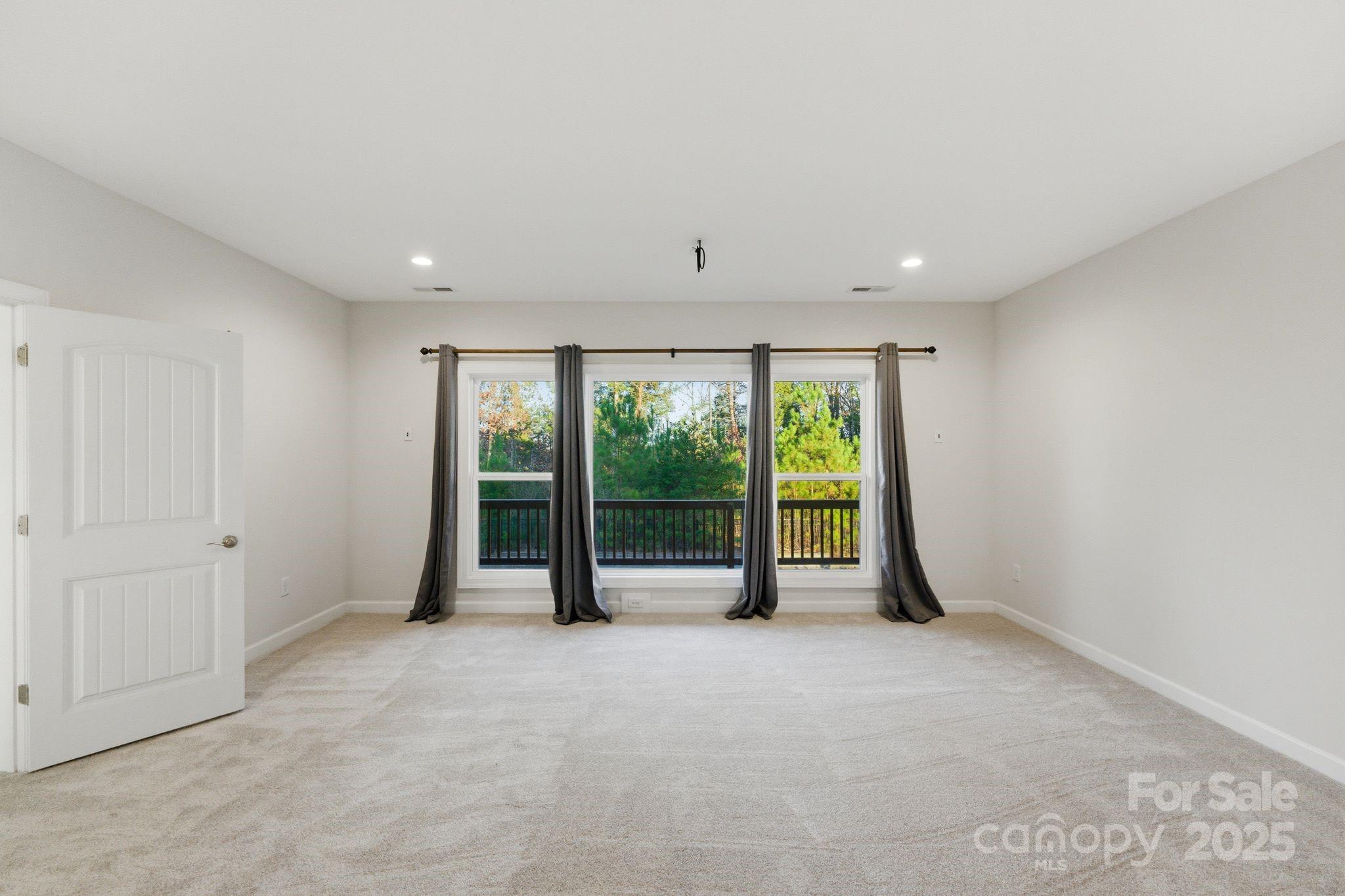 374 Hampton Trail Drive