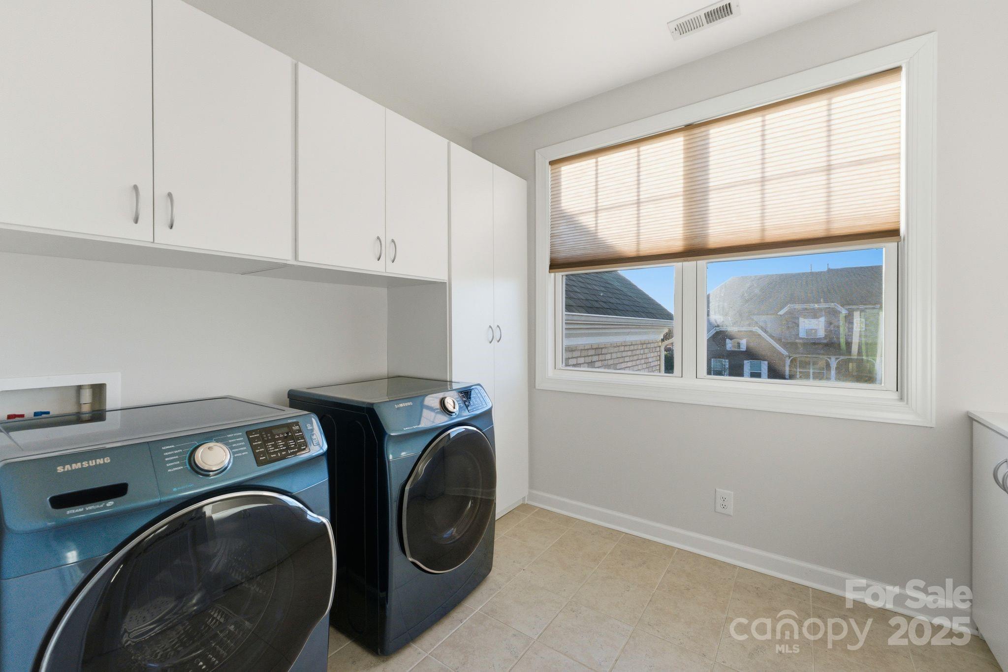 374 Hampton Trail Drive