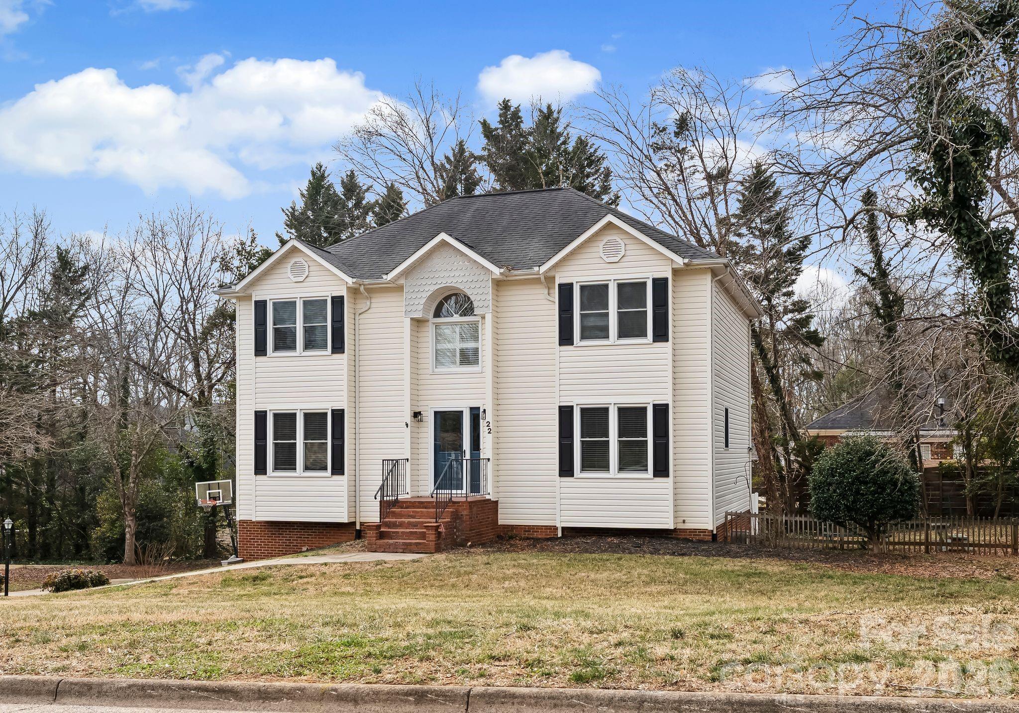 22 31st Avenue Court NE