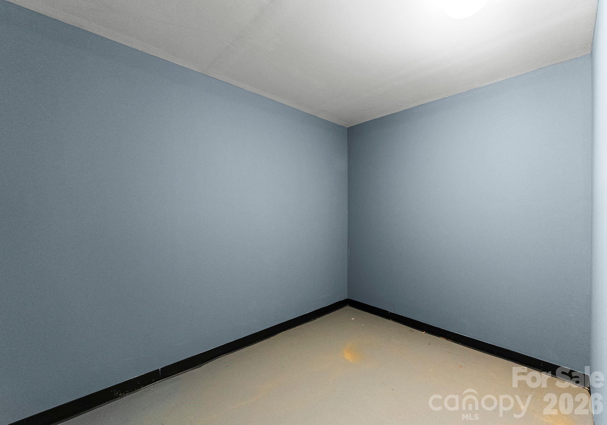 22 31st Avenue Court NE