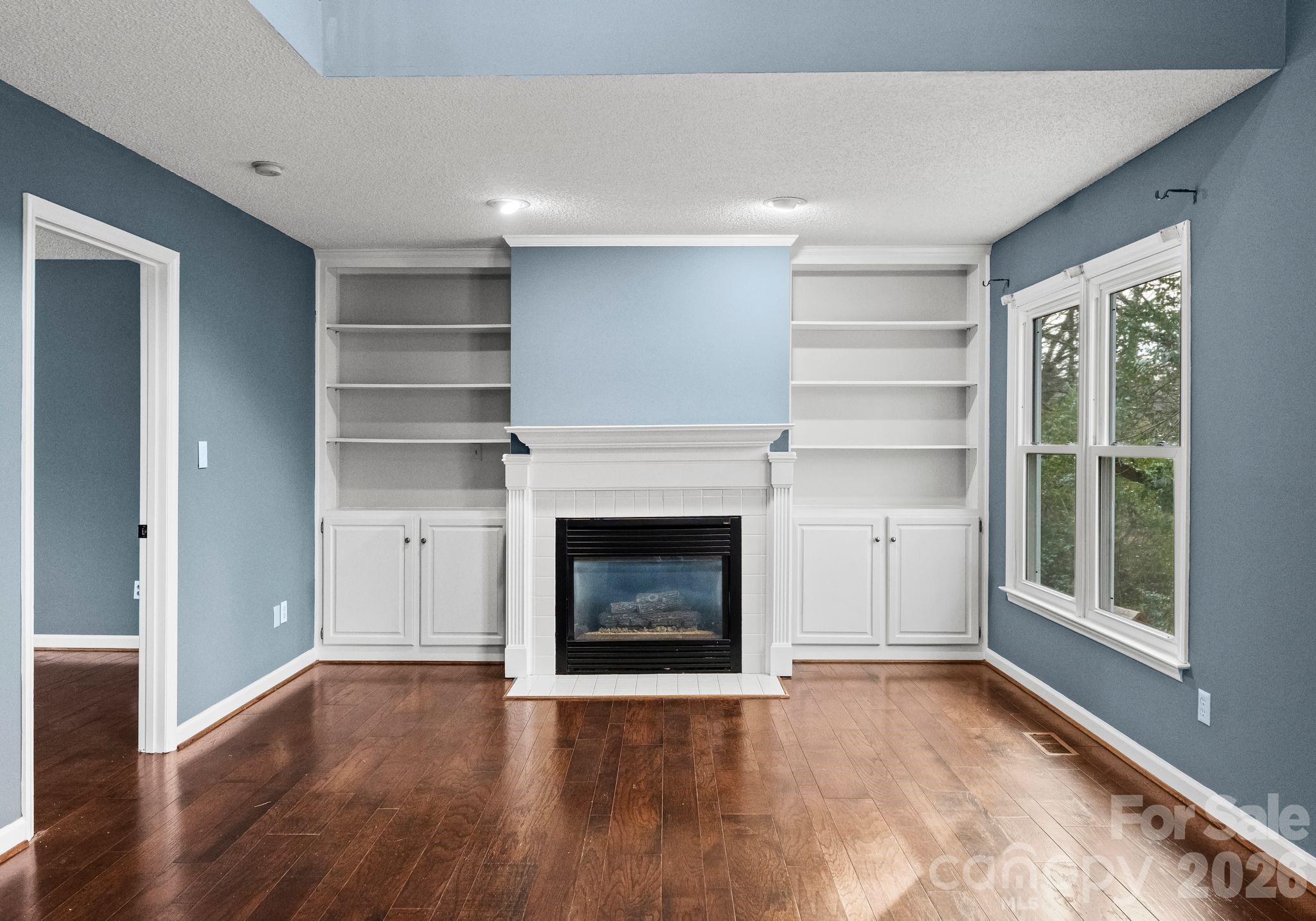 22 31st Avenue Court NE