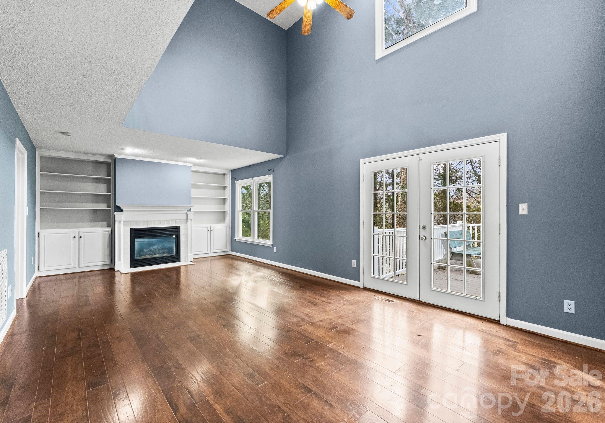 22 31st Avenue Court NE