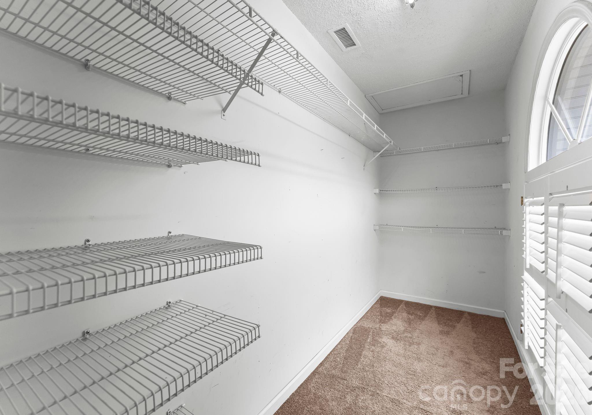 22 31st Avenue Court NE