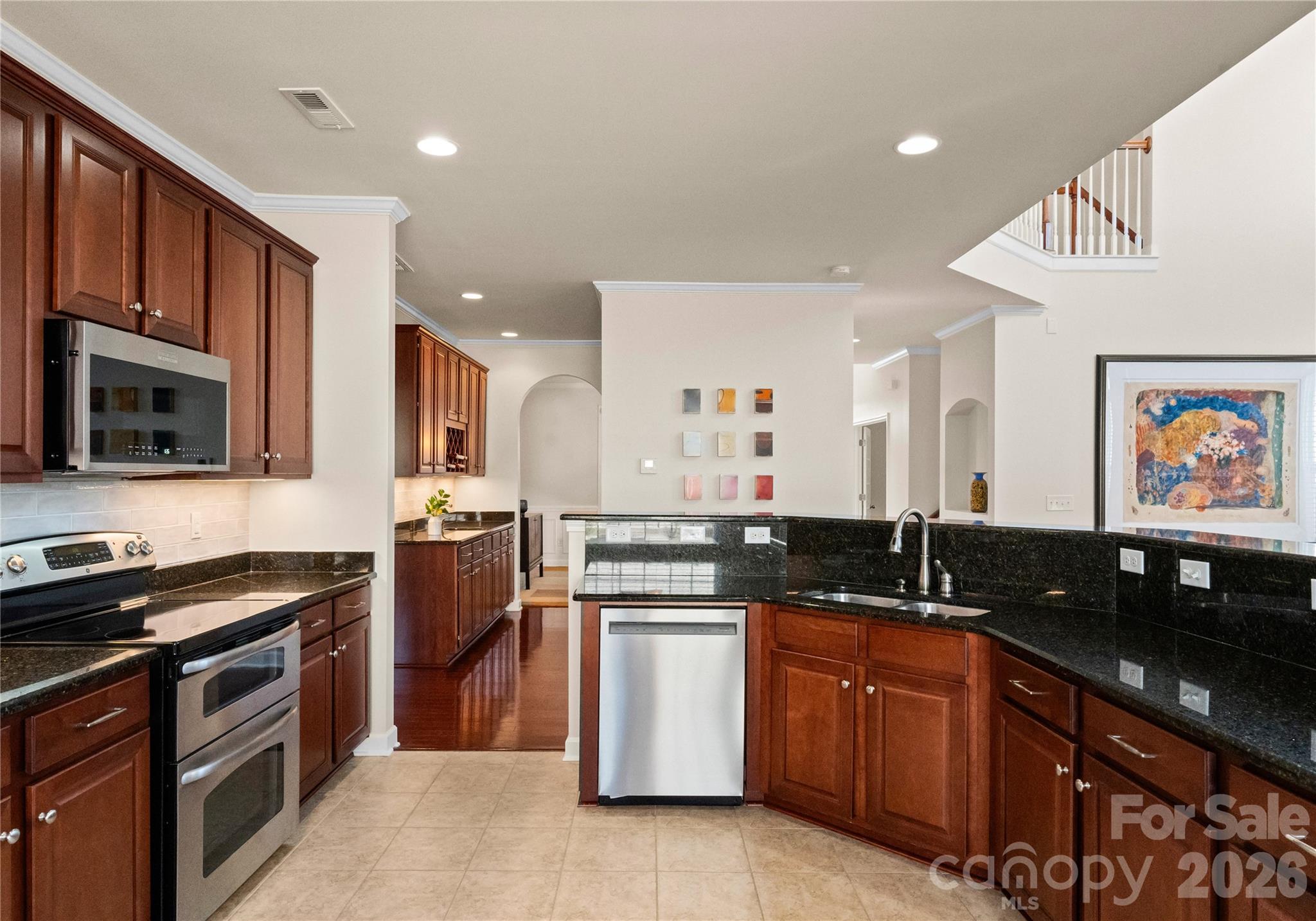5049 Gladiola Way