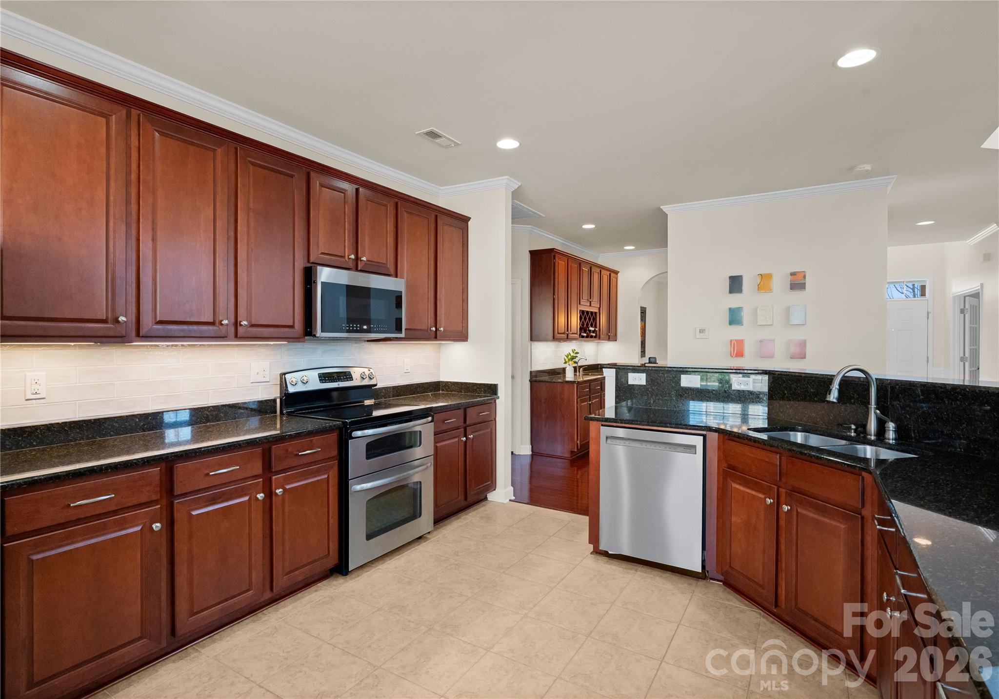5049 Gladiola Way