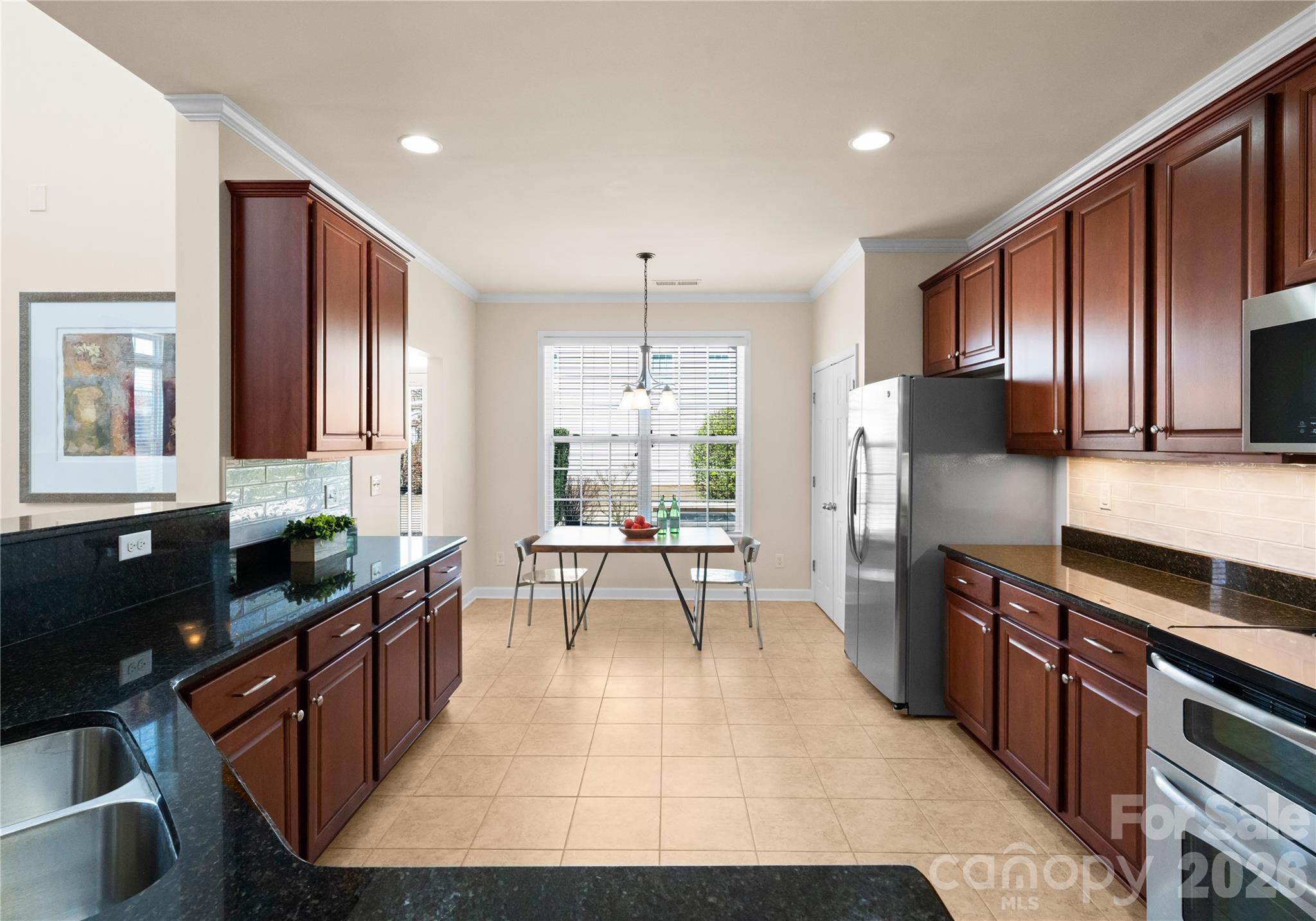 5049 Gladiola Way