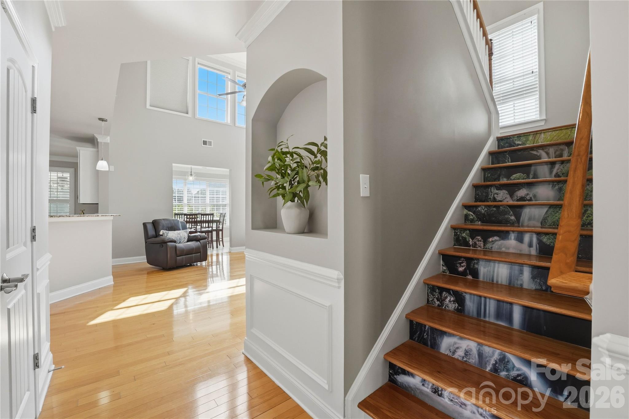 5068 Gladiola Way