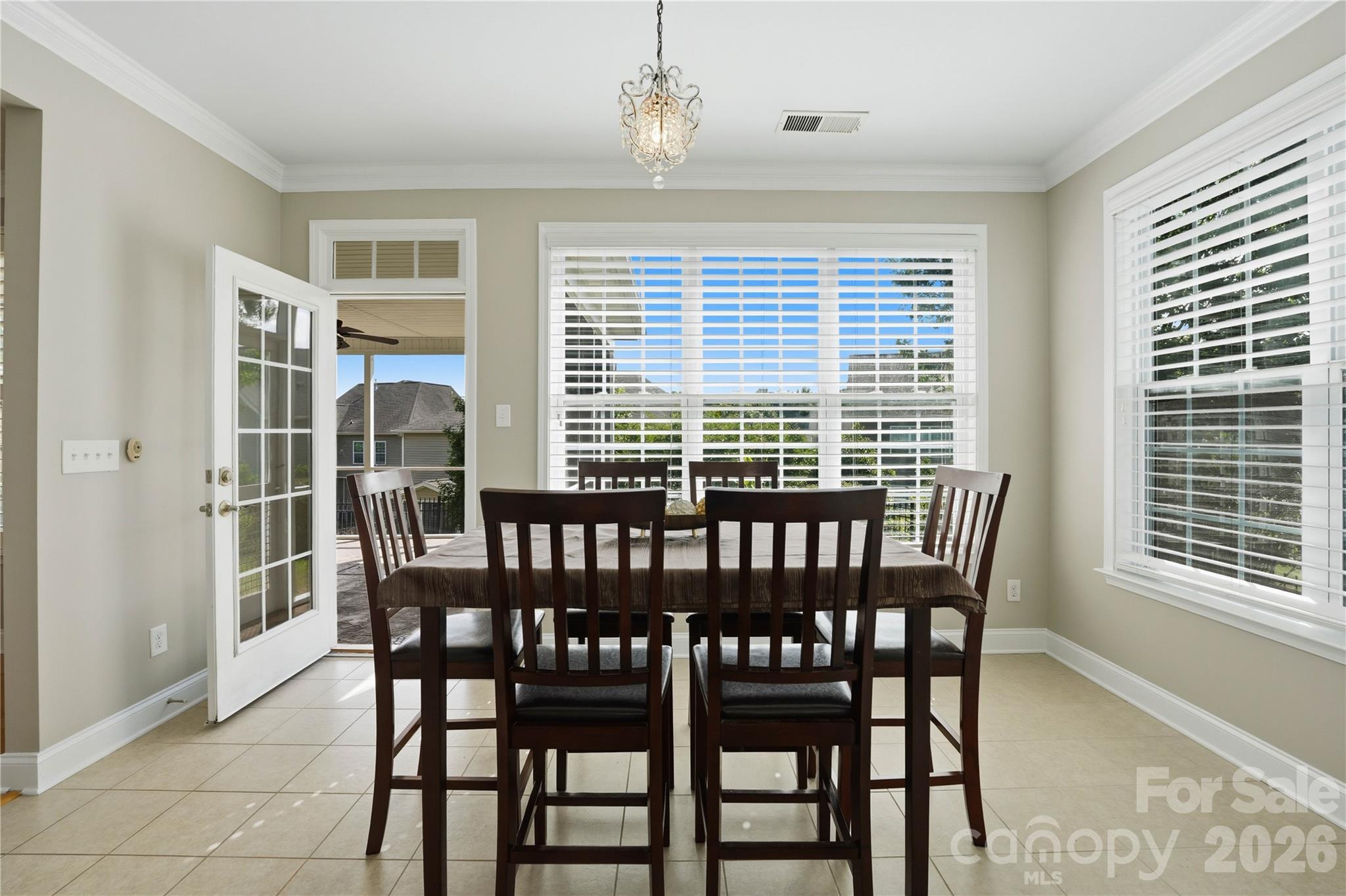 5068 Gladiola Way