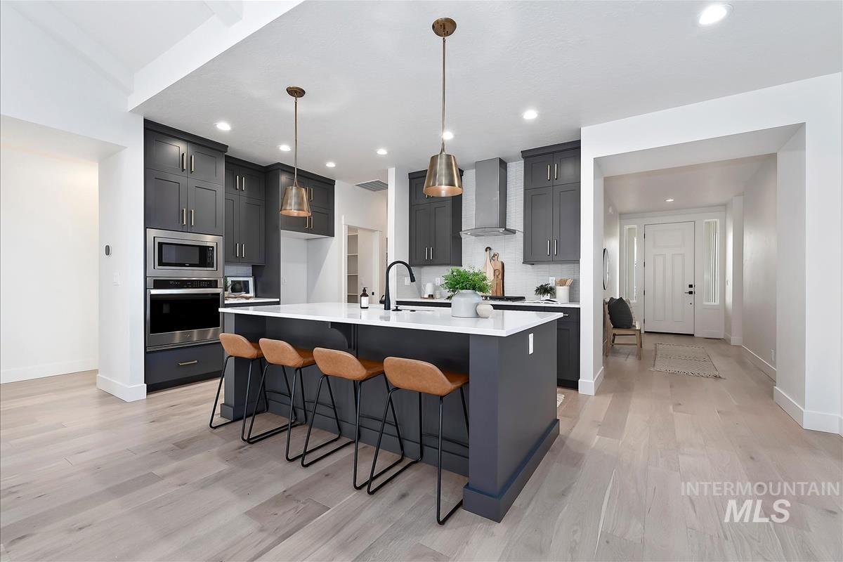 2548 E Sawtelle Peak St