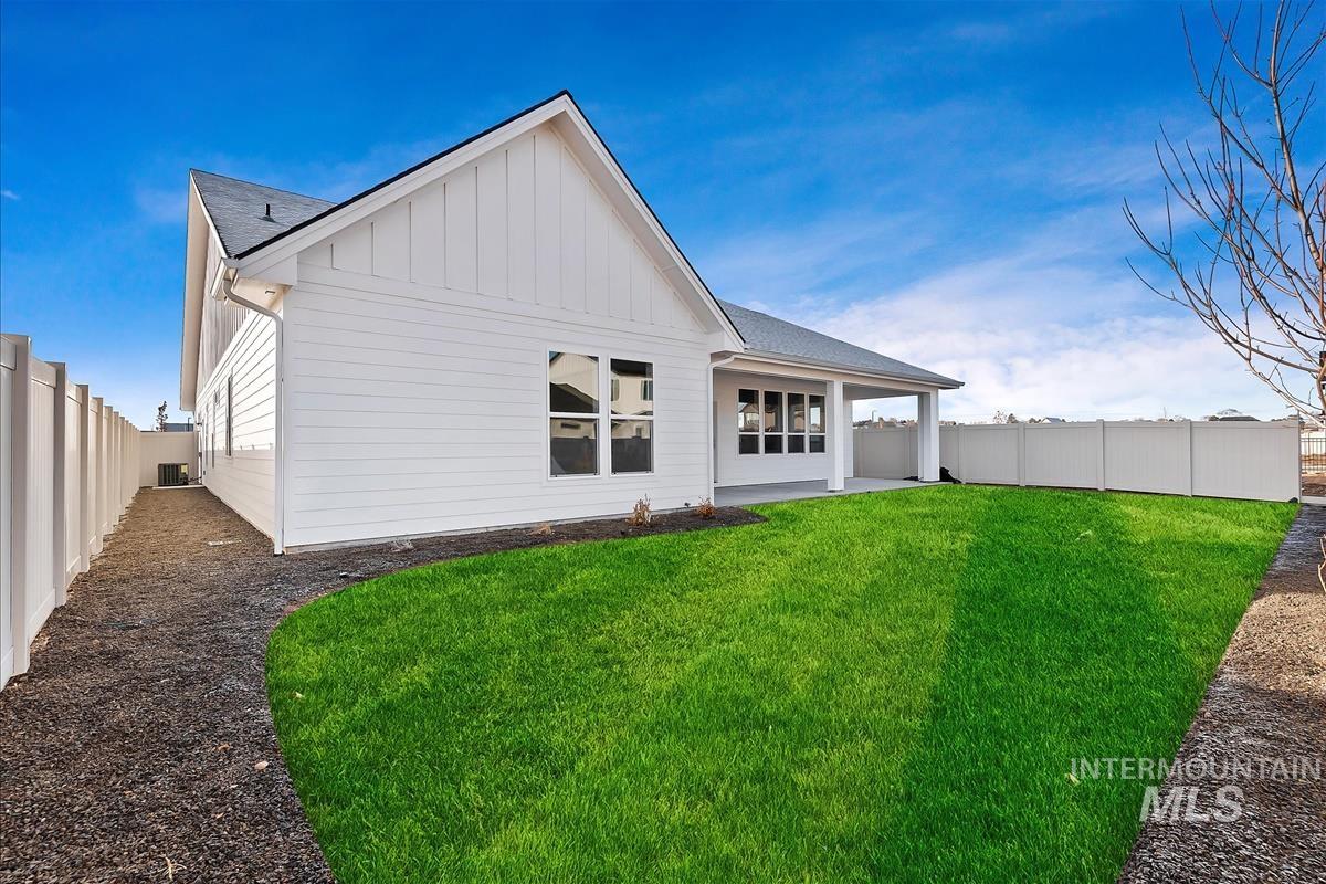 2548 E Sawtelle Peak St