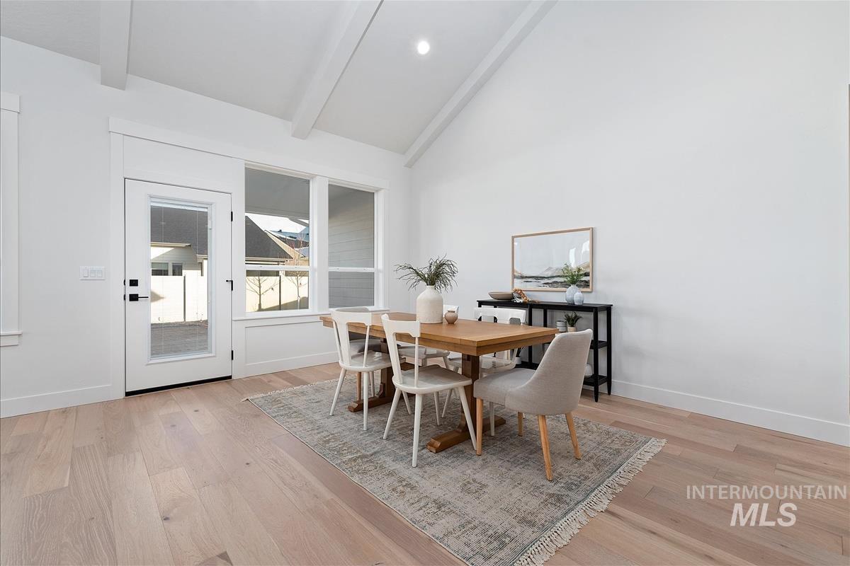 2548 E Sawtelle Peak St