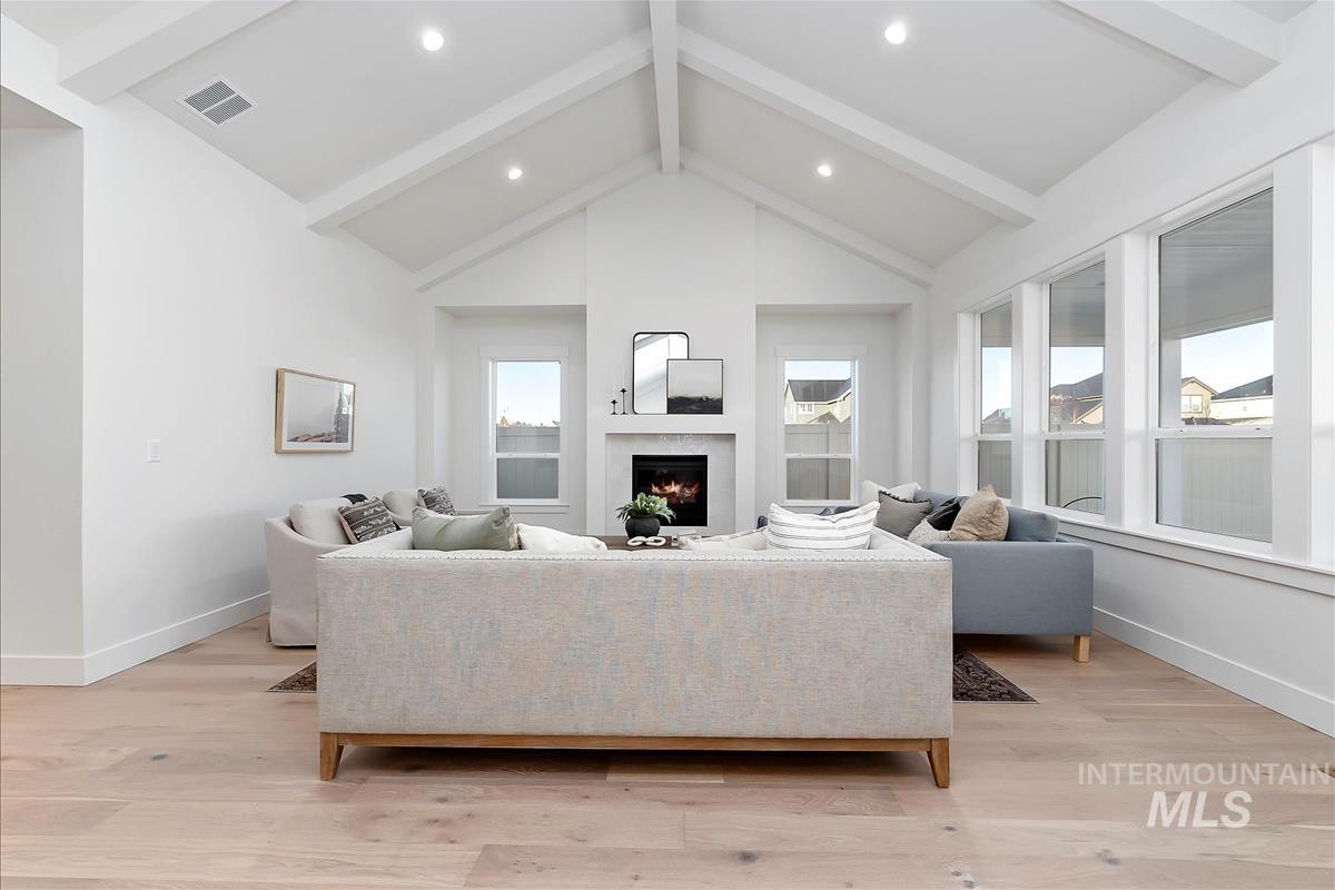 2548 E Sawtelle Peak St