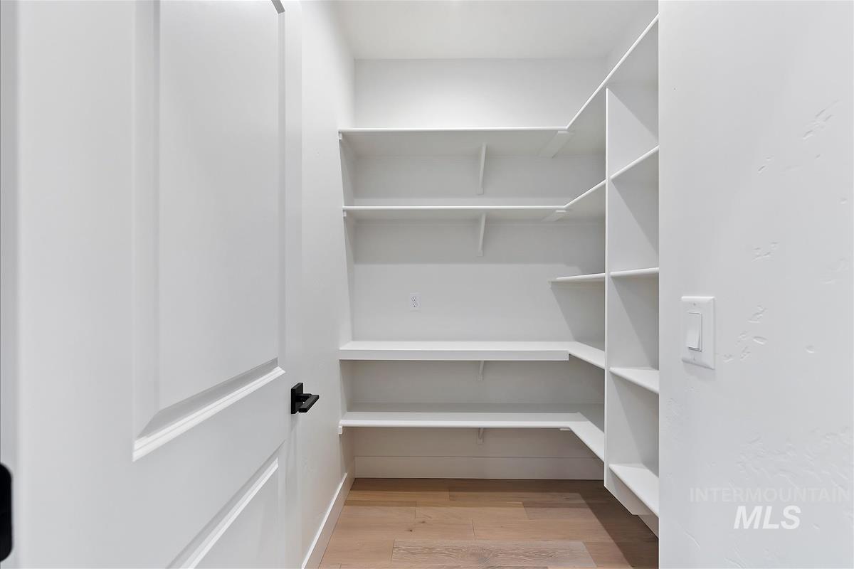 2548 E Sawtelle Peak St
