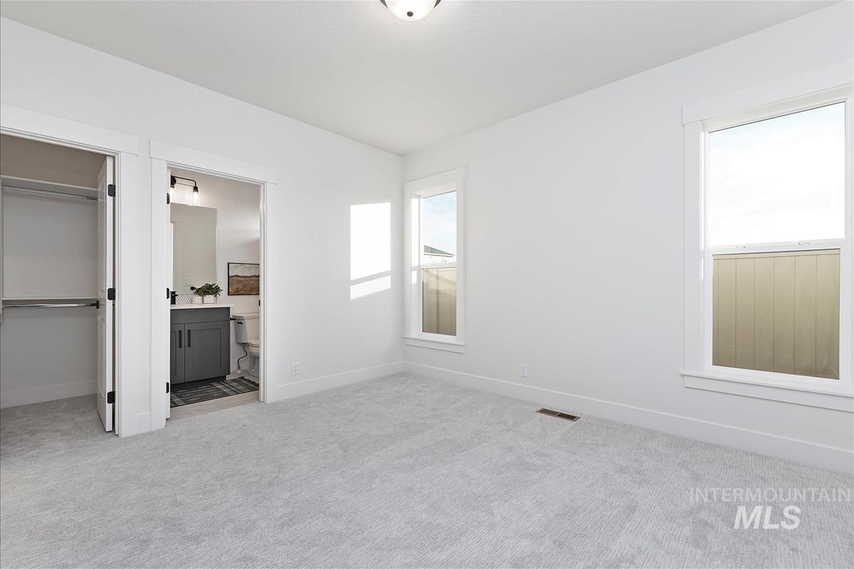 2548 E Sawtelle Peak St
