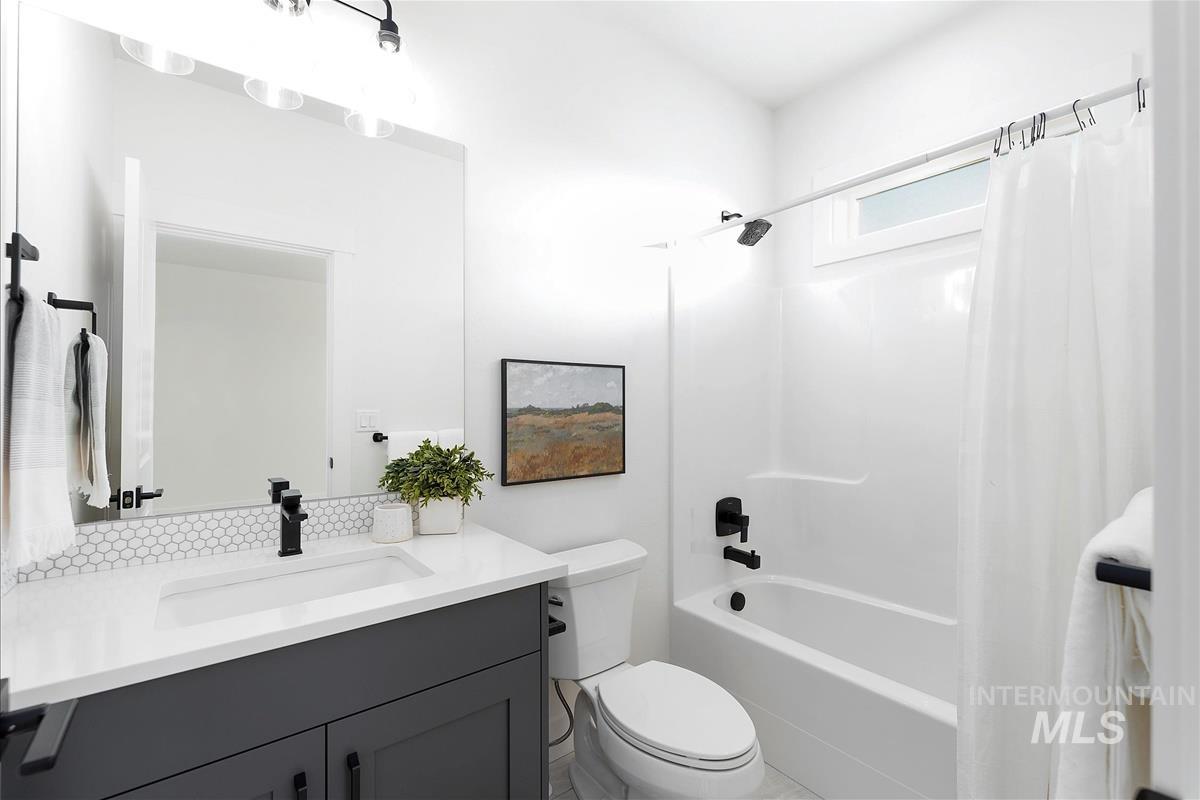 2548 E Sawtelle Peak St