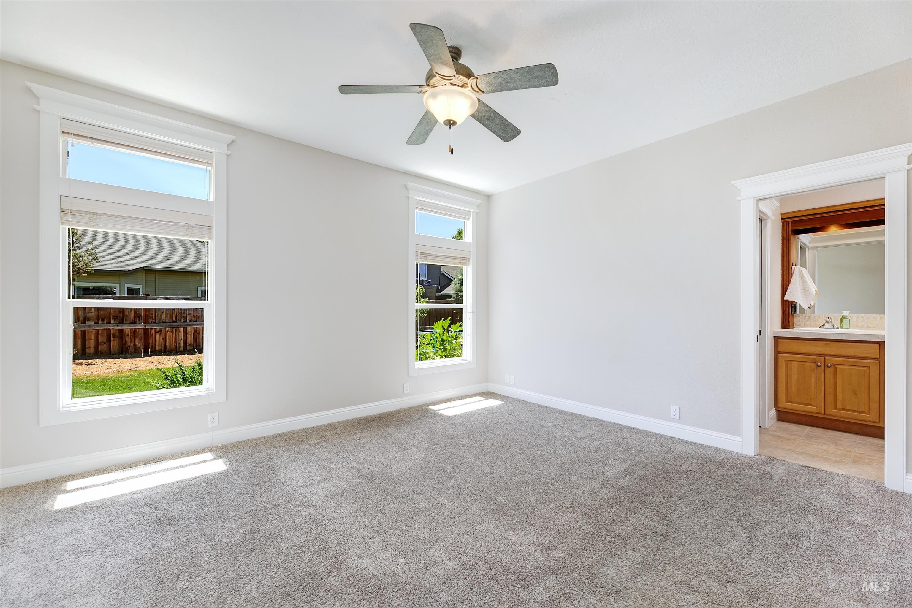 1807 W Glade Creek Street