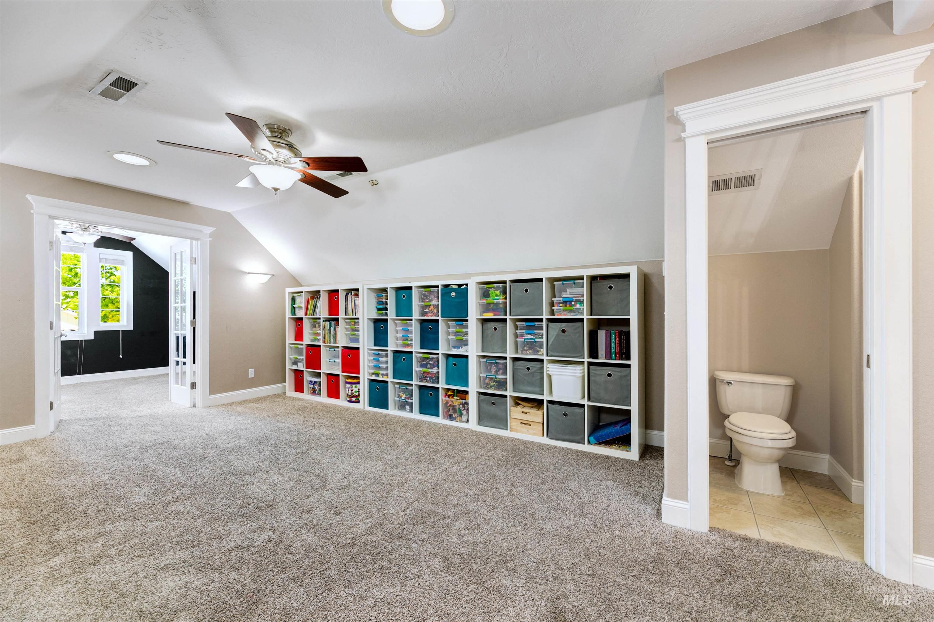 1807 W Glade Creek Street