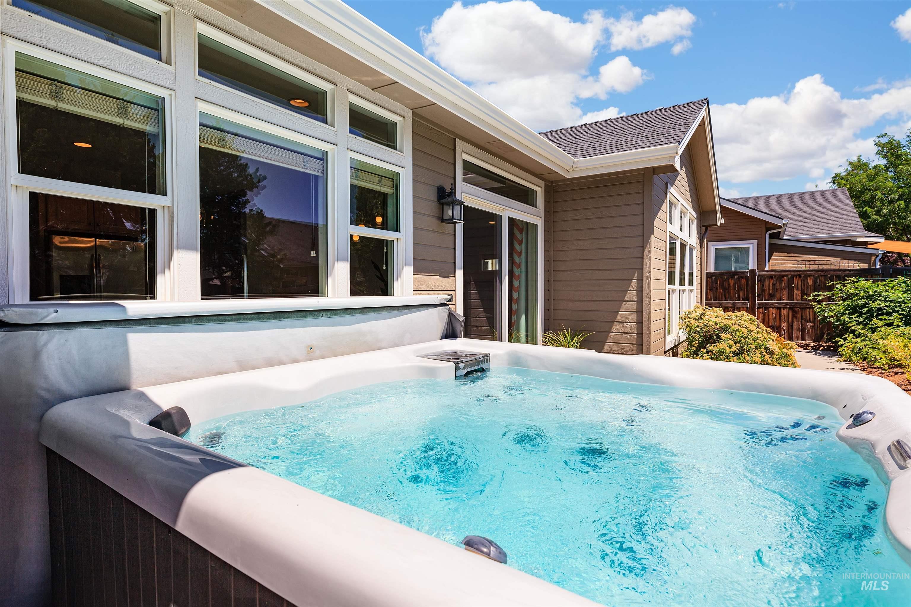 1807 W Glade Creek Street